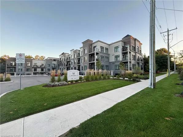 153 Wilson St W #105, Ancaster, ON L9G 1N4