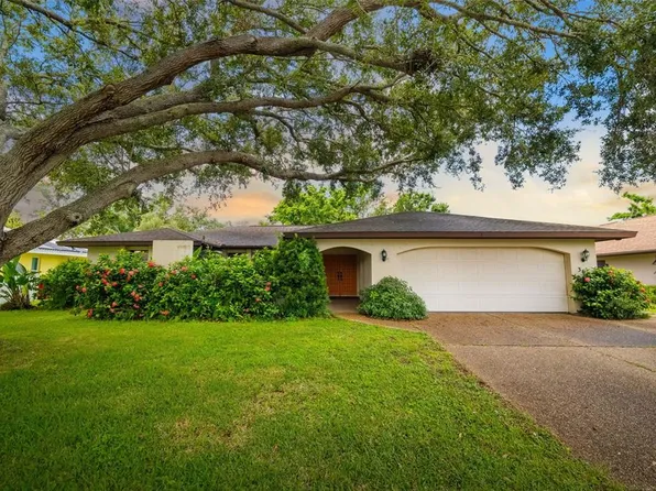 3640 Aster Dr, Sarasota, FL 34233