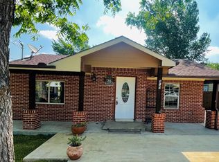 910 N Tillery Ave, Dallas, TX 75211