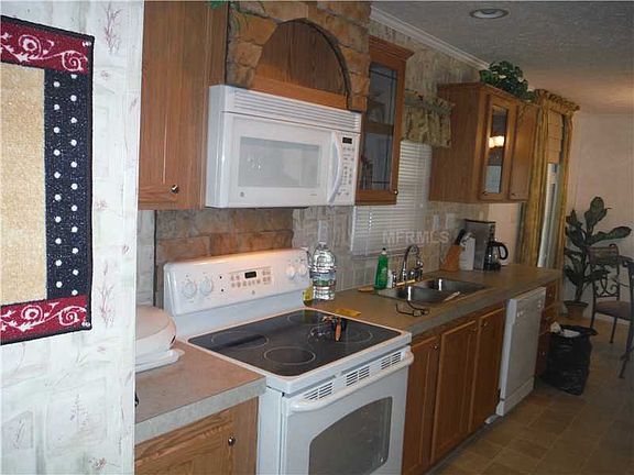 2nd image of 1326 Skyview Blvd