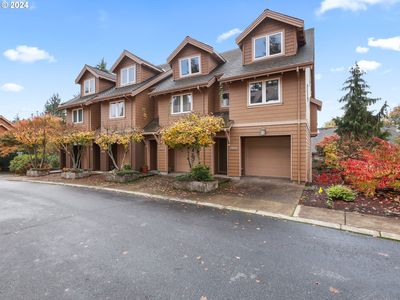 10232 NW Village Heights Dr, Portland, OR, 97229