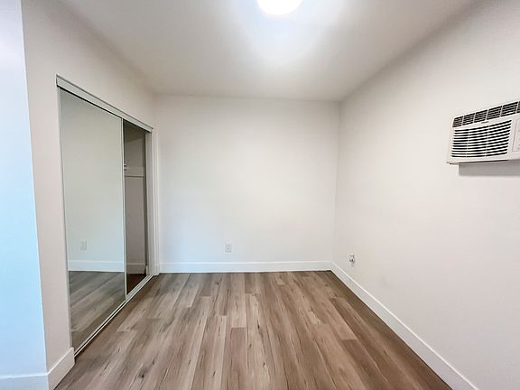 5th image of 1050 1/2 S Plymouth Blvd #1/2A