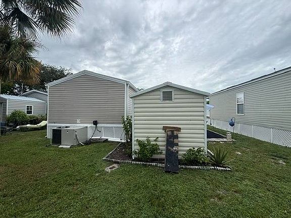 5th image of 81 Mark Allen Dr