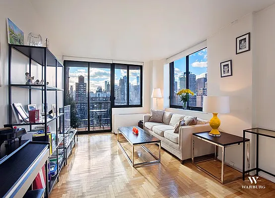 Sold by Warburg | media 1