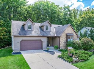 2021 McClaren Ln, Broadview Heights, OH 44147