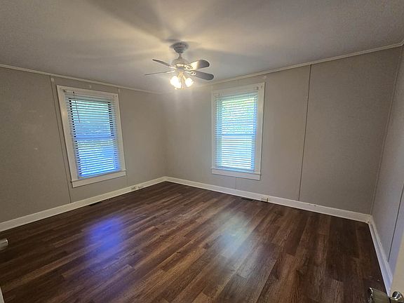 4th image of 234 Skipper St