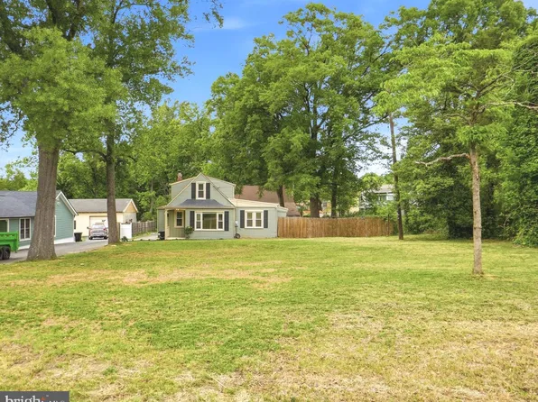5906 Berwyn Rd, College Park, MD 20740