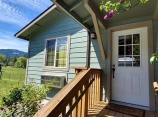 240 Turtle Ln #A, Grants Pass, OR 97527