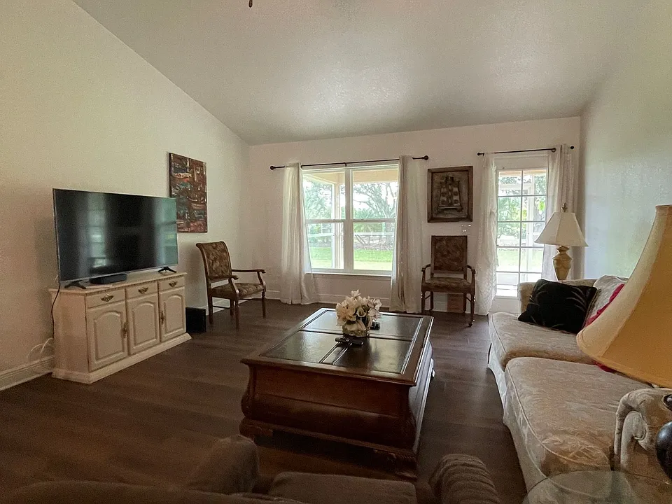 362 Salvador Dr
