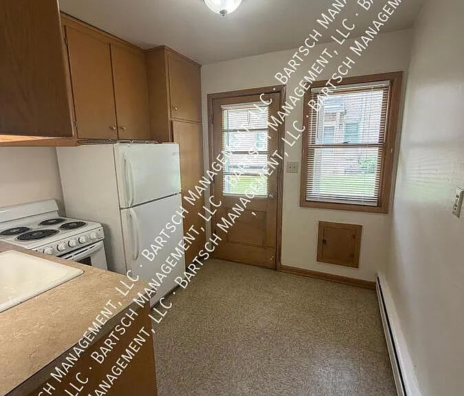 4311 S 71st St #1 — Photo 6