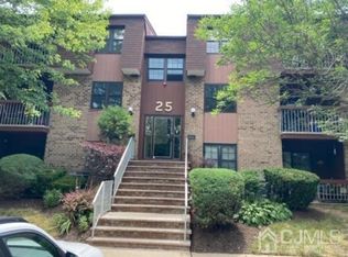 290A Alpine Way, Woodbridge, NJ 07095