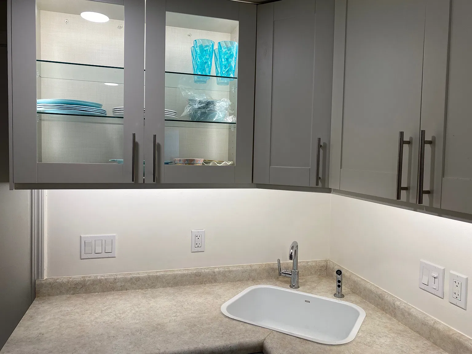 1760 E Lakeshore Dr — Photo 3