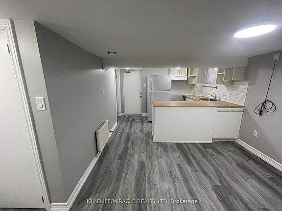 4th image of 78 5th St S #7