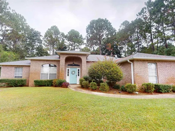 7412 Woodmont Rd, Navarre, FL 32566