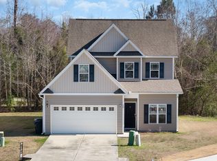 454 Peregrine Ridge Dr, New Bern, NC 28560
