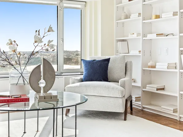 180 East End Avenue image 8 of 10