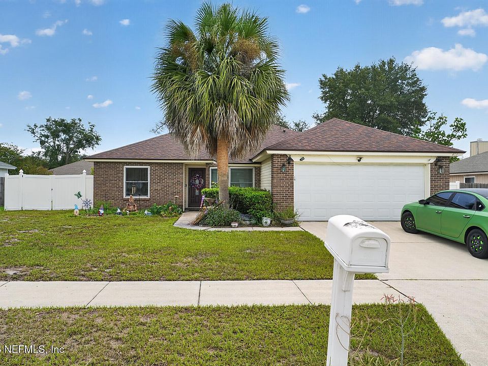 1st image of 473 THORNBERRY Road