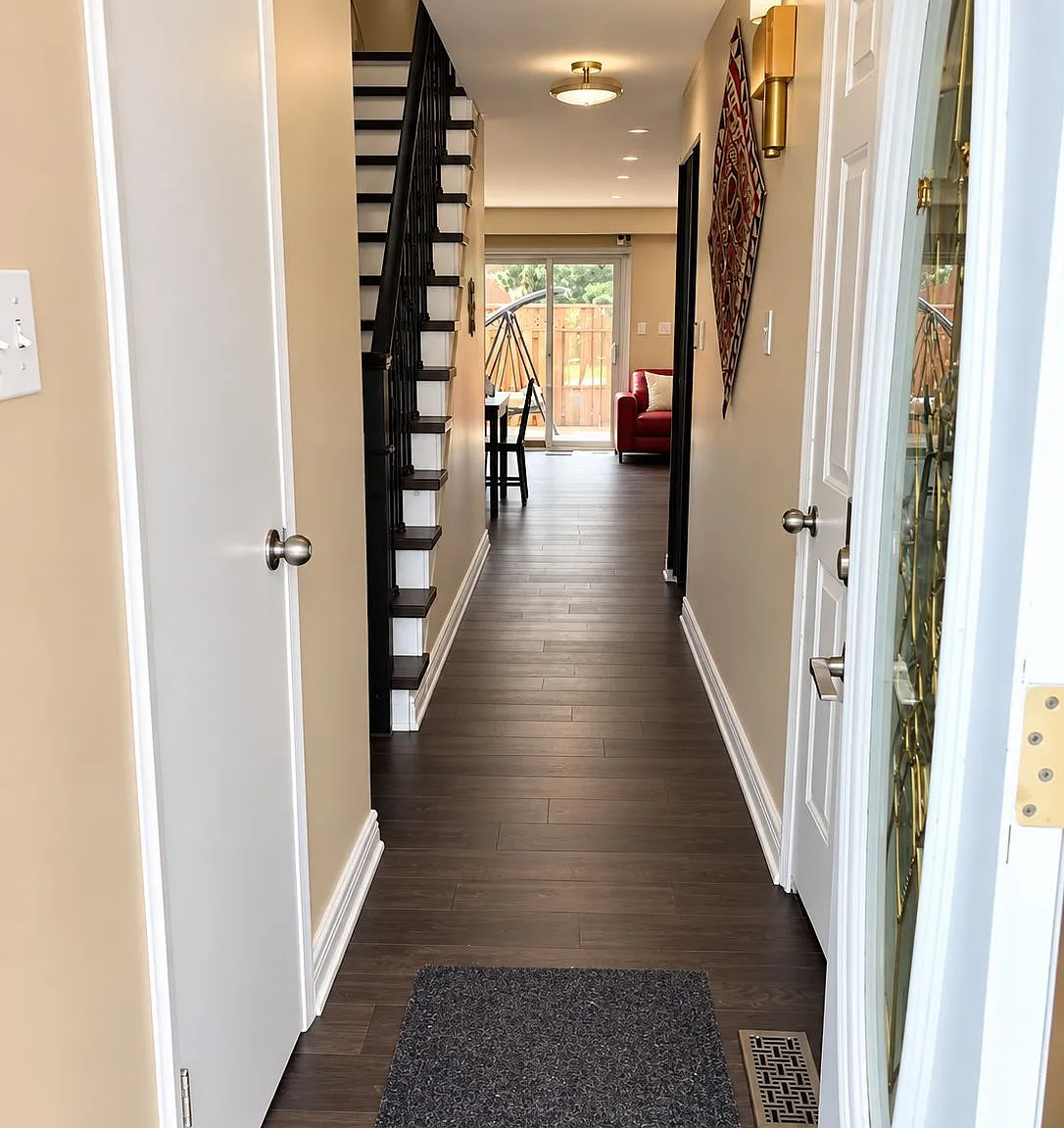 4 bed, $2,800 — Photo 2