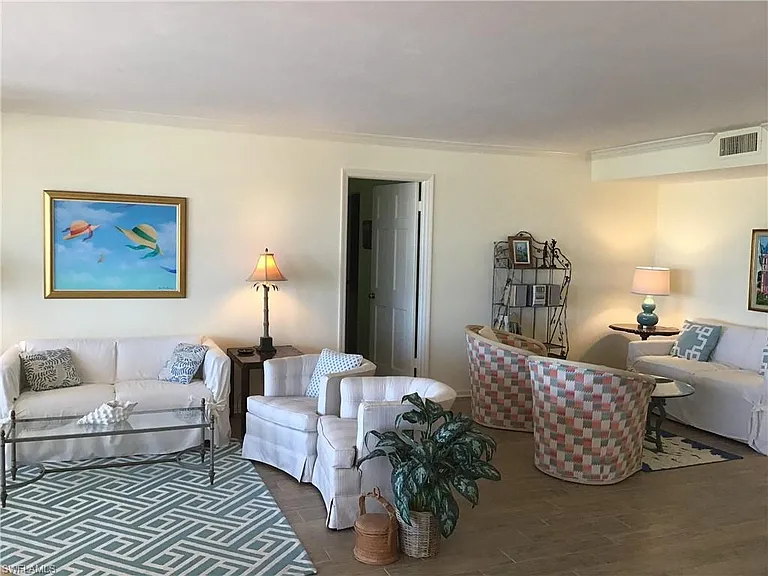 2600 Gulf Shore Blvd N #64 — Photo 6