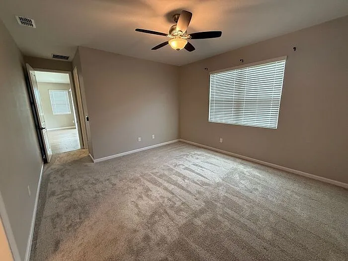 10073 Spring Lake Dr — Photo 11