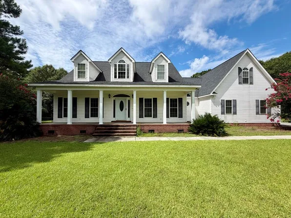 73 Alan Ln, Tifton, GA 31793