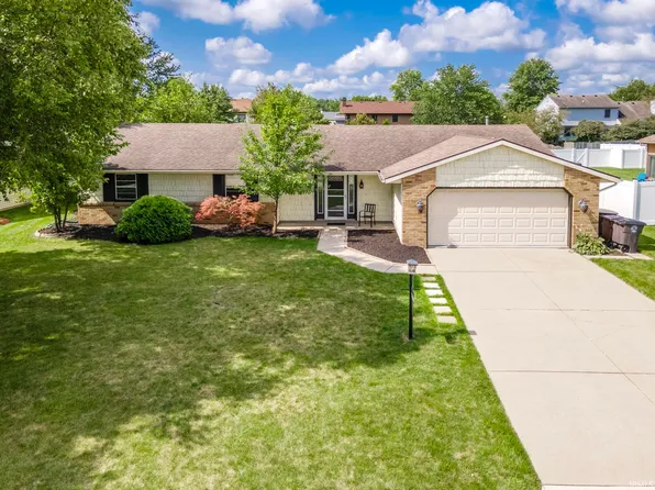 8324 Fawncrest Pl, Fort Wayne, IN 46835