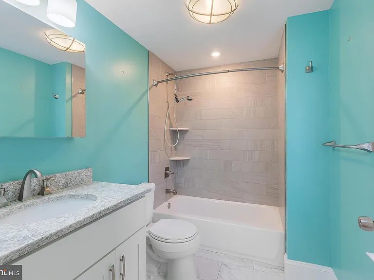 4226 Ellicott St NW — Photo 17