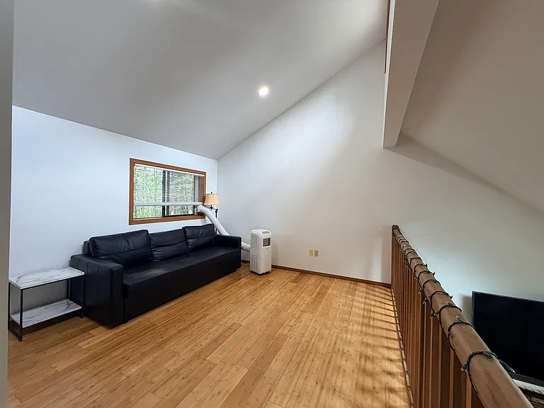 113 Oneida Dr — Photo 9