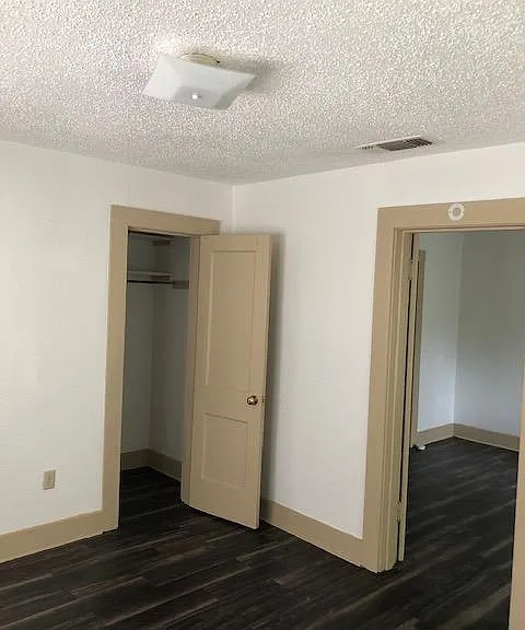 3300 Purington Ave #B — Photo 6