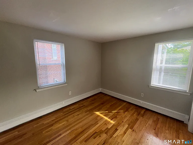 752 New Britain Ave #4 — Photo 11
