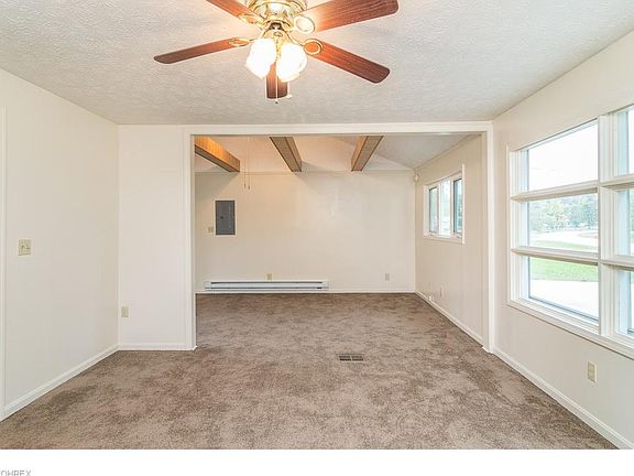 5th image of 1896 Huntington Cir
