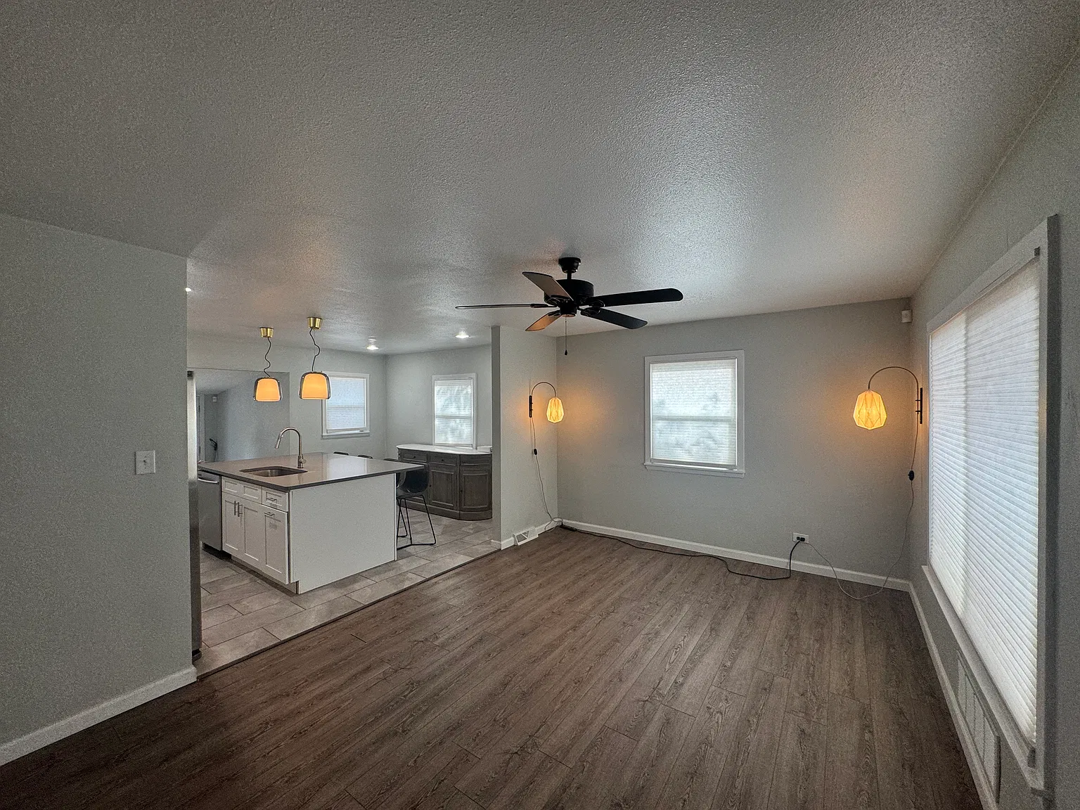 2 bed, 965 sqft, $2,250 — Photo 4