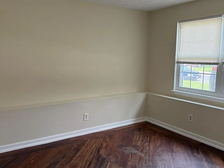 706 Woodbridge Center Way — Photo 5