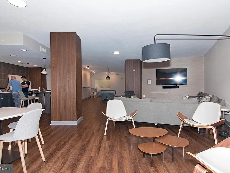 400 Massachusetts Ave NW #820 — Photo 9