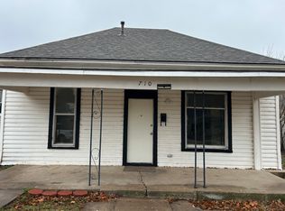 710 S Macomb Ave, El Reno, OK 73036