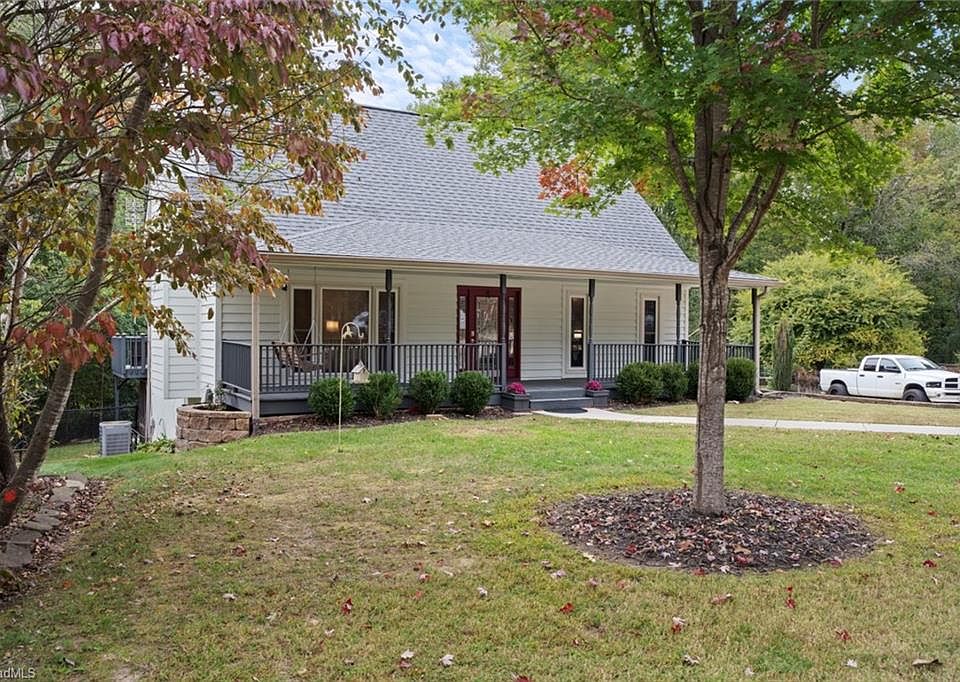 ③pretty.akke-1223 7016 Sorcey Rd, Dallas, TX 75249 | Zillow