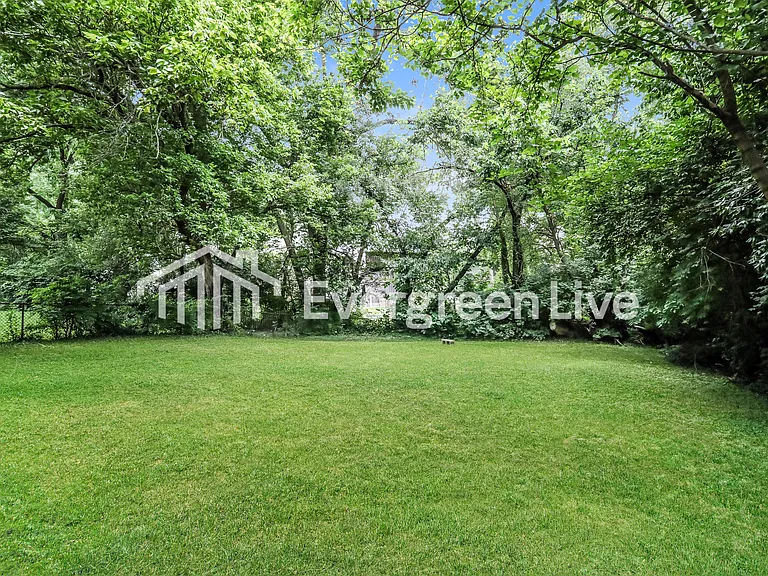1226 Toluca Ct — Photo 14