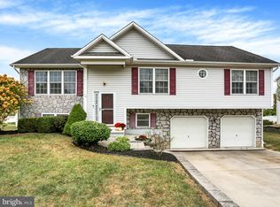 304 Cranes Gap Rd, Carlisle, PA 17013