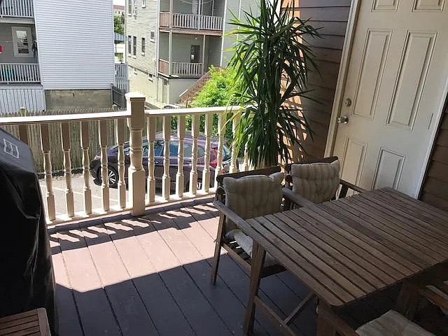 35 Crescent Ave #2 — Photo 10