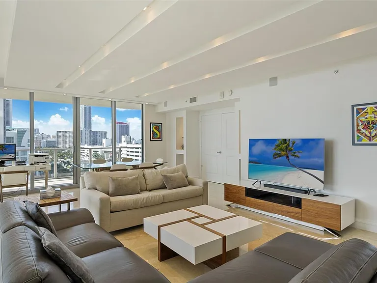 3101 S Ocean Dr #902 — Photo 1