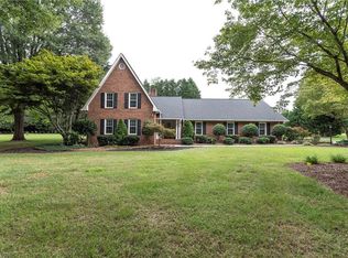 2355 Pinta Dr, Winston Salem, NC 27106