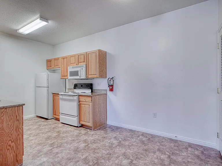Stone Brook Apartments — Photo 69