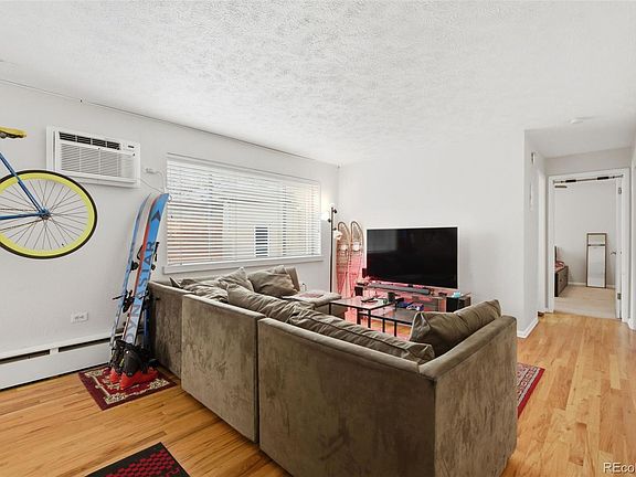 3rd image of 1063 N Clarkson Street #8