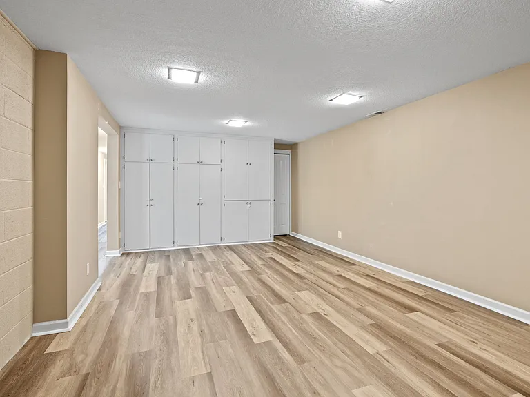 1216 Spruce St — Photo 18