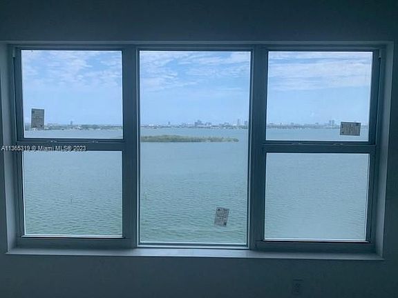 4th image of 11111 Biscayne Blvd #1702