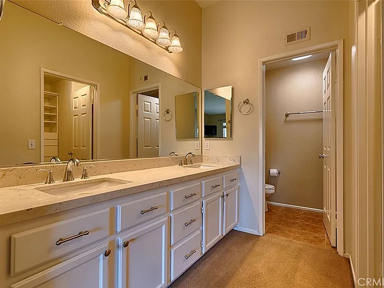 8015 E Treeview Ct — Photo 35