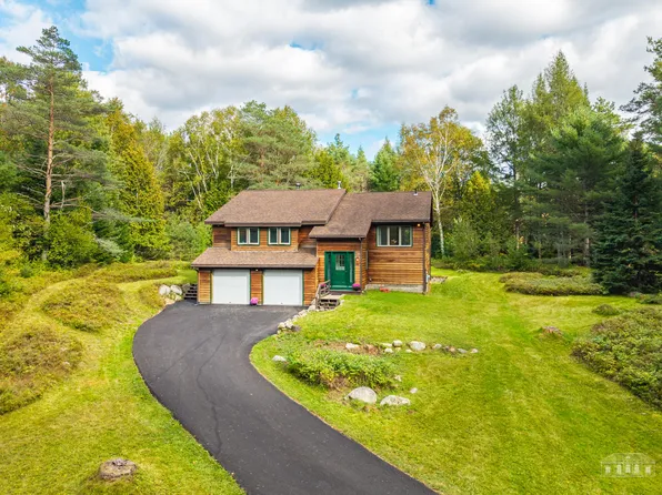 44 Cherry Tree Ln, Saranac Lake, NY 12983