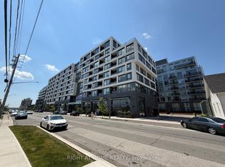 2450 Old Bronte Rd #809, Oakville, ON L6M 4J2