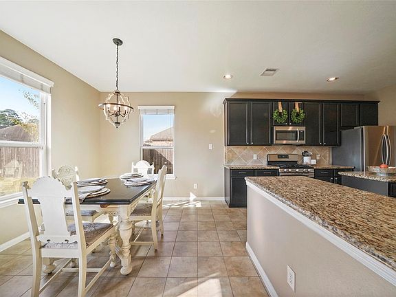 5th image of 21446 Hunter Hart Dr