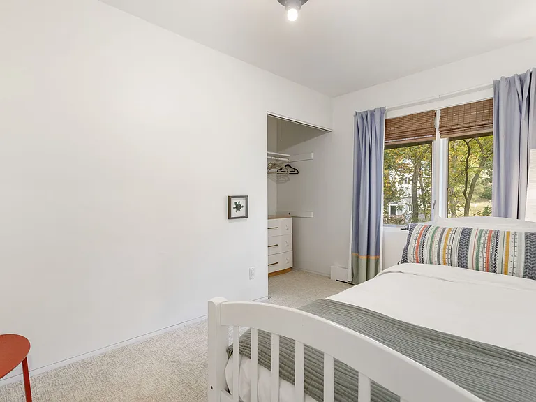 Twin bed + trundle in bedroom 2 on ground floor
